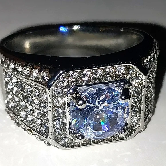 Classic Men's Silver Diamond Pavé Ring Sz 11